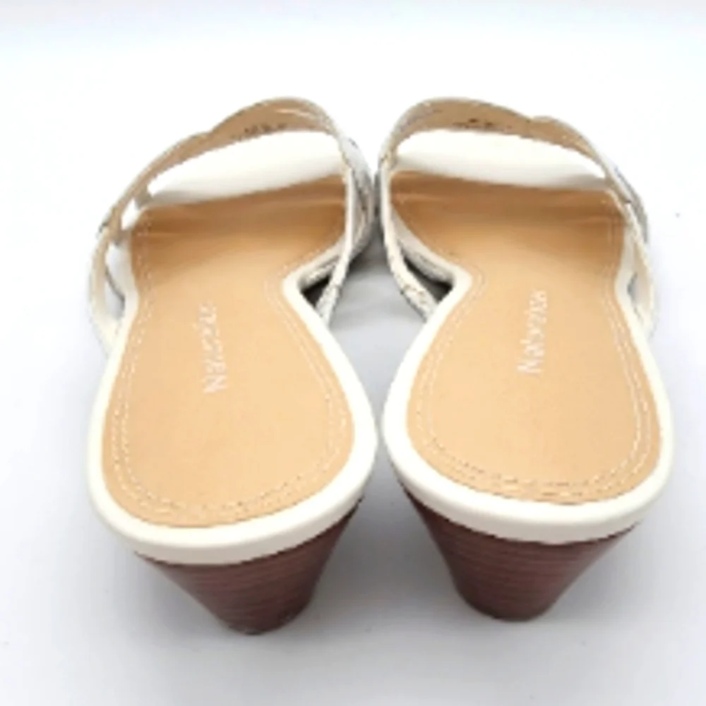 Naturalizer Women's White 8M Sandals